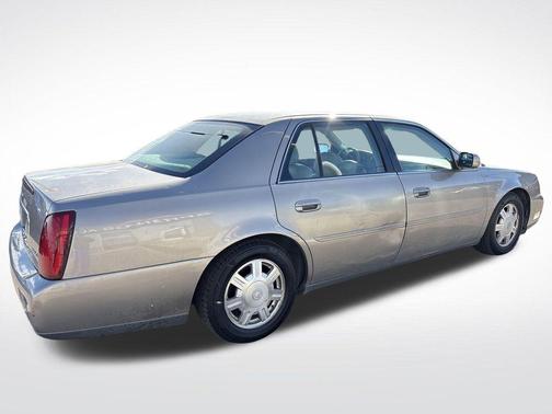 2004 Cadillac DeVille Base