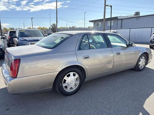 2004 Cadillac DeVille Base