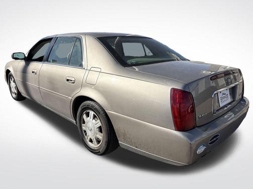 2004 Cadillac DeVille Base