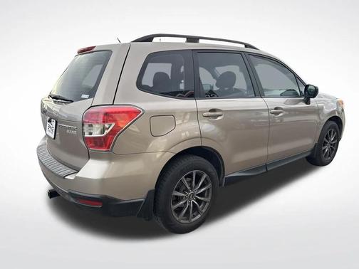 2014 Subaru Forester 2.5i