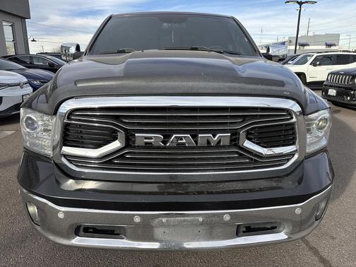 2017 RAM 1500 Limited Crew Cab 4x4 5'7' Box