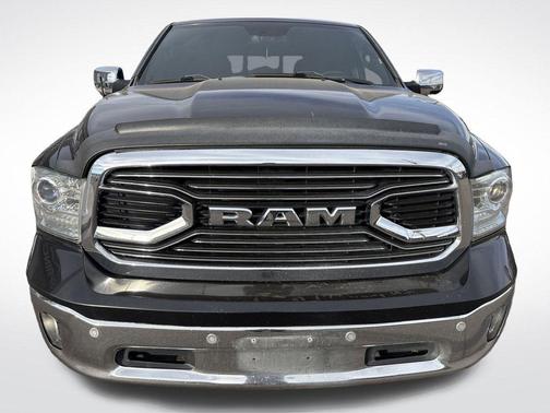 2017 RAM 1500 Limited Crew Cab 4x4 5'7' Box