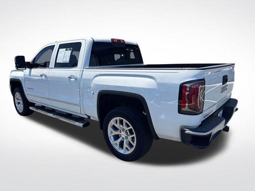 White Frost Tricoat 2017 GMC Sierra 1500 SLT