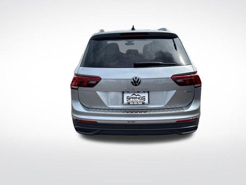 Silver Metallic 2024 Volkswagen Tiguan 2.0T SE 4MOTION