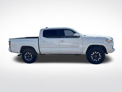 Super White 2020 Toyota Tacoma TRD Sport