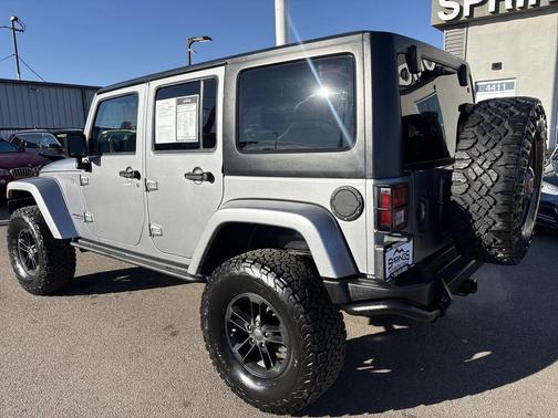 2017 Jeep Wrangler Unlimited Sahara