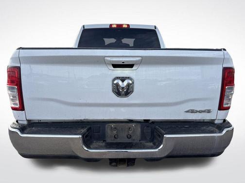 2022 RAM 2500 Big Horn Crew Cab 4x4 6'4' Box