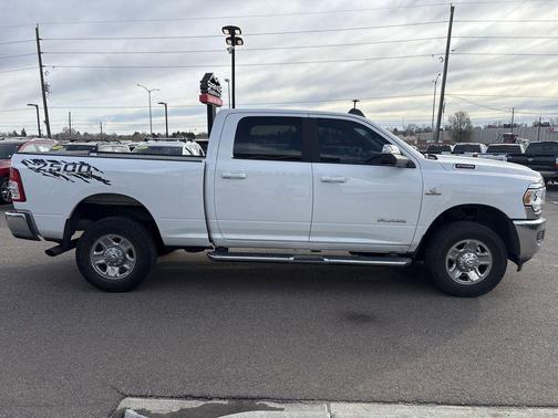 2022 RAM 2500 Big Horn Crew Cab 4x4 6'4' Box