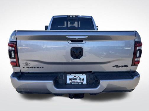 2023 RAM 3500 Limited Crew Cab 4x4 8' Box