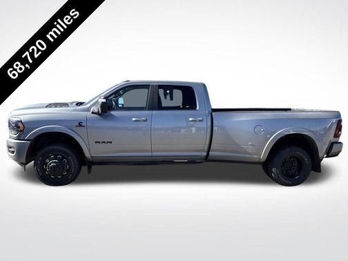 2023 RAM 3500 Limited Crew Cab 4x4 8' Box
