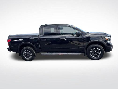 Super Black 2023 Nissan Titan PRO-4X