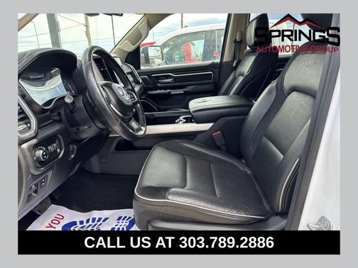 Ivory White Tri-Coat Pearlcoat 2019 RAM 1500 Laramie