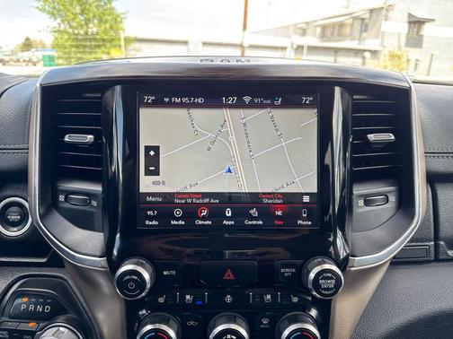 Ivory White Tri-Coat Pearlcoat 2019 RAM 1500 Laramie