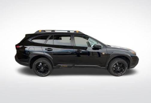 Crystal Black Silica 2022 Subaru Outback Wilderness