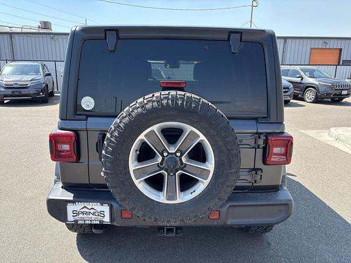 2020 Jeep Wrangler Unlimited Sahara