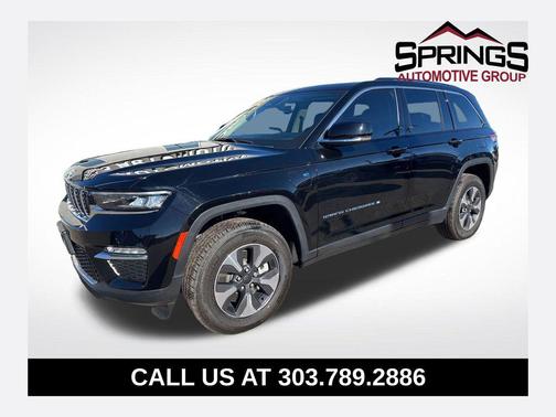 Diamond Black Crystal Pearlcoat 2023 Jeep Grand Cherokee 4xe Base