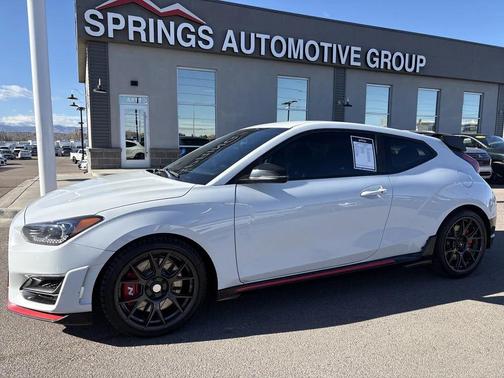 2019 Hyundai Veloster Base