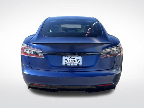 Deep Blue Metallic 2022 Tesla Model S Plaid
