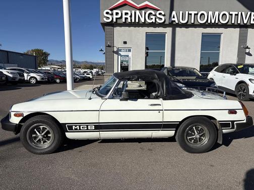 1977 MG MGB 