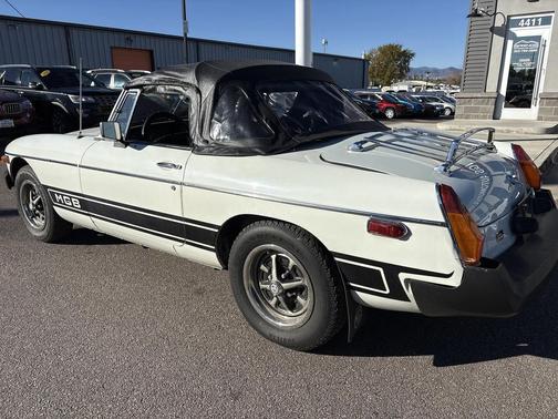 1977 MG MGB 