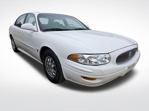 White Opal 2005 Buick LeSabre Custom