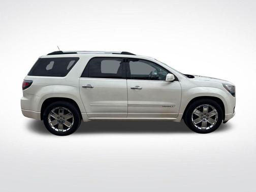 White Diamond Clearcoat 2015 GMC Acadia Denali