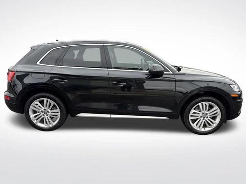2019 Audi Q5 2.0T Premium Plus
