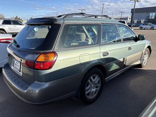 2003 Subaru Outback Base