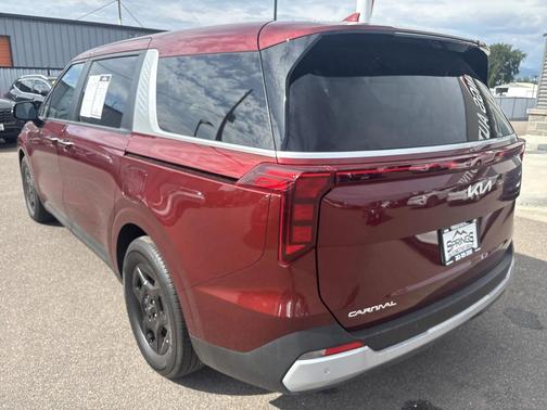 2025 Kia Carnival LXS