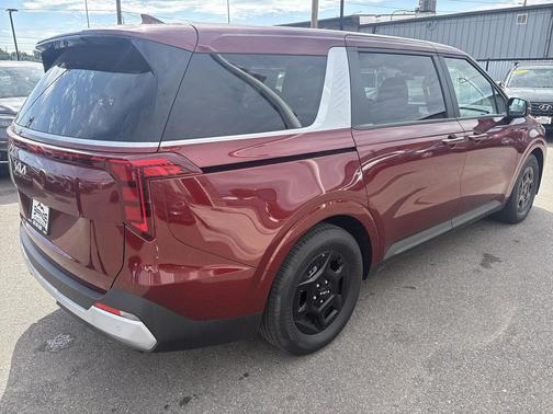 2025 Kia Carnival LXS