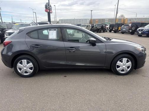 2015 Mazda Mazda3 i Sport