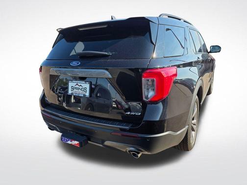 Agate Black Metallic 2023 Ford Explorer XLT
