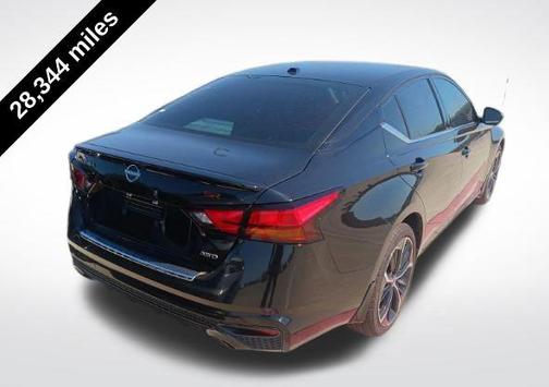Super Black 2023 Nissan Altima SR Intelligent AWD