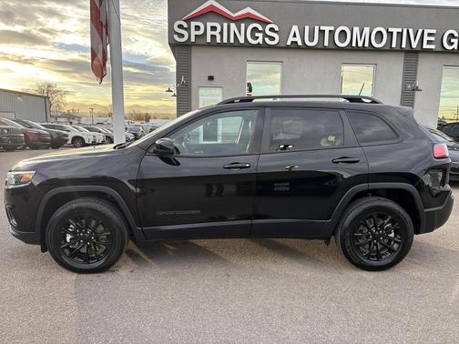 2023 Jeep Cherokee Altitude