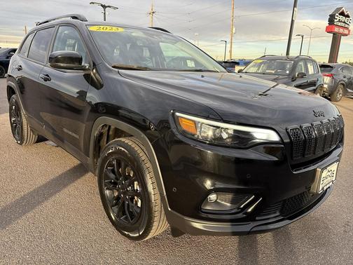 2023 Jeep Cherokee Altitude