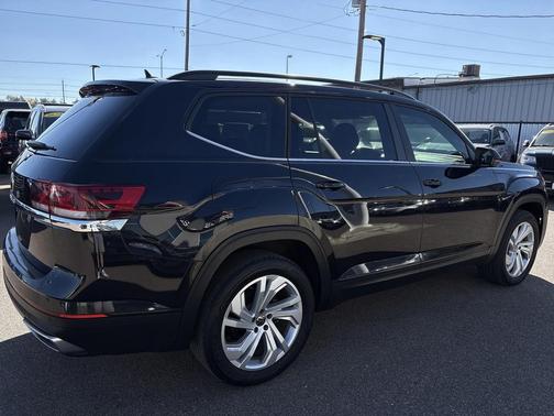 2021 Volkswagen Atlas 3.6L SE w/Technology