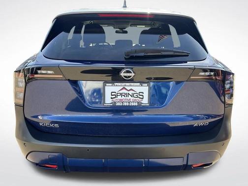 2025 Nissan Kicks SV