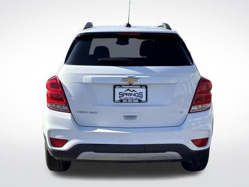 Summit White 2018 Chevrolet Trax LT
