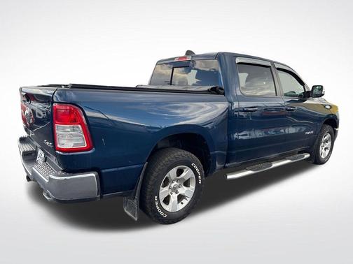 Patriot Blue Pearlcoat 2022 RAM 1500 Big Horn/Lone Star