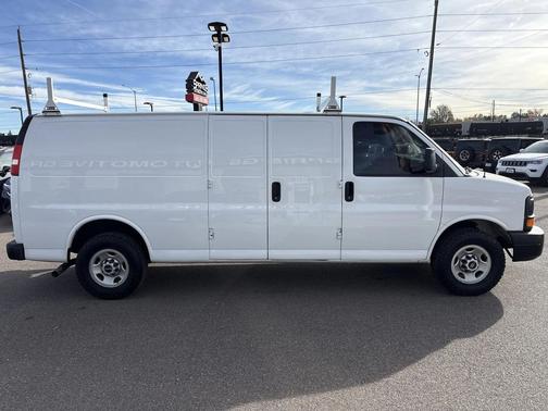 2015 GMC Savana 3500 Work Van