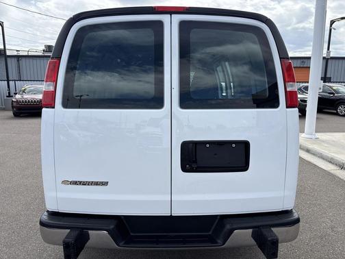 2023 Chevrolet Express 2500 RWD 2500 Regular Wheelbase WT
