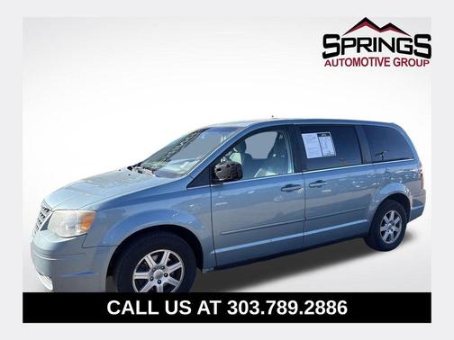 2010 Chrysler Town & Country New LX