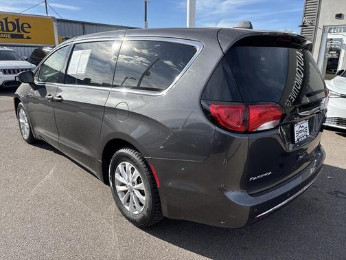 2018 Chrysler Pacifica Touring Plus
