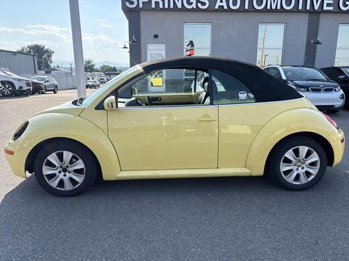 2008 Volkswagen New Beetle SE