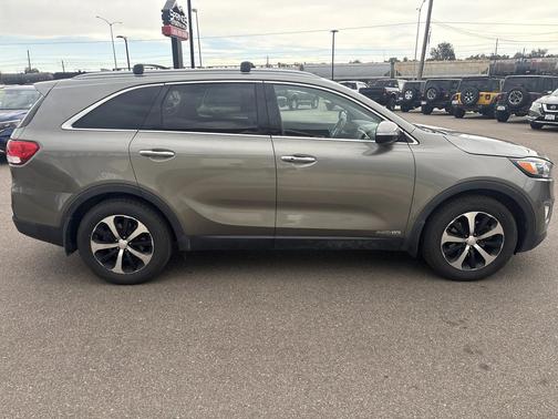 2016 Kia Sorento EX