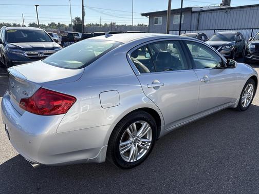 2013 INFINITI G37x Base