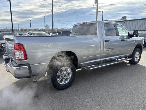 2023 RAM 2500 Big Horn Crew Cab 4x4 8' Box