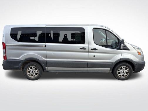 2016 Ford Transit-150 XLT