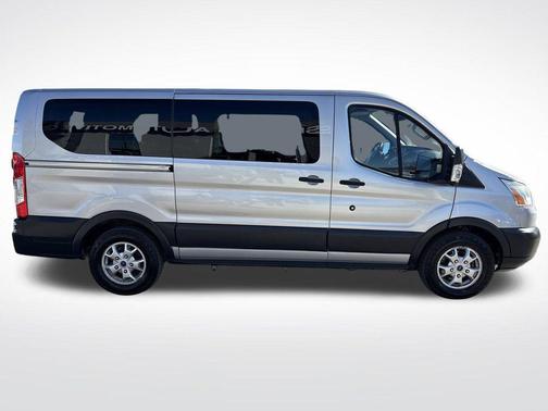 2016 Ford Transit-150 XLT