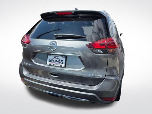 Gun Metallic 2018 Nissan Rogue SL